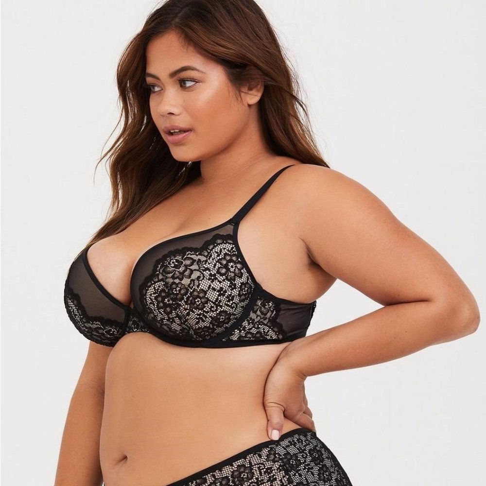 Torrid Plunge Push-Up Scallop Lace Straight Back Bra Black & Nude 46D - Picture 2 of 7